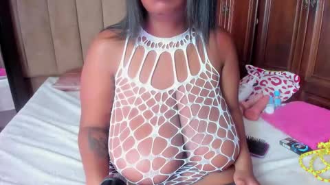 Aria Green online show from November 2025 01:39:02 PM