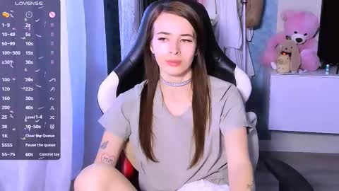 Ari online show from September 2025 04:36:02 AM