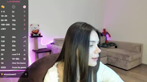 Ari online show from October 2025 06:27:02 PM