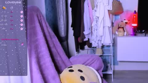 Ari online show from October 2025 05:26:02 AM