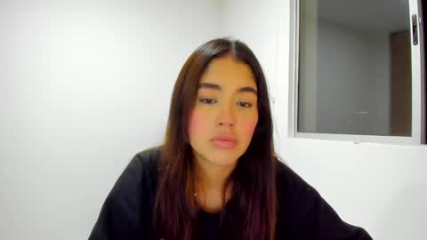 Snapshot of ariamontgomeryyy chatting on March 2025 02:48:01 AM Aria Montgomery online show from March 2025 02:48:01 AM