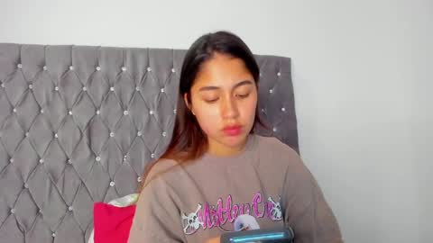 Snapshot of ariamontgomeryyy chatting on September 2025 03:28:01 AM Aria Montgomery online show from September 2025 03:28:01 AM