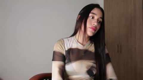 Snapshot of ariamontgomeryyy chatting on November 2025 01:33:01 AM Aria Montgomery online show from November 2025 01:33:01 AM