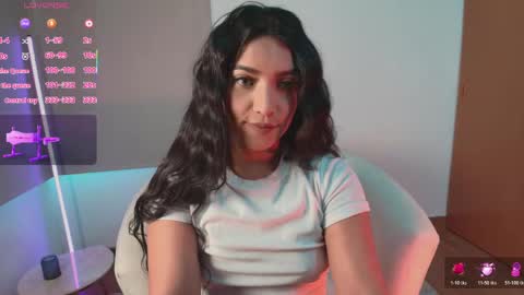 Snapshot of ariana_bae_ chatting on April 2026 10:08:02 PM online show from April 2026 10:08:02 PM