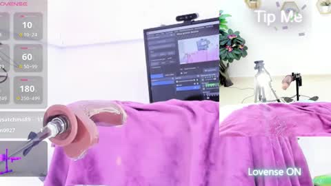 Snapshot of ariana_girl_ chatting on March 2025 05:05:02 AM ariana girl online show from March 2025 05:05:02 AM