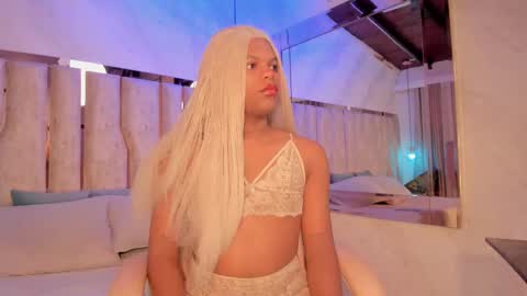 Snapshot of ariana_grande233 chatting on February 2026 11:50:01 AM ariana_grande233 online show from February 2026 11:50:01 AM