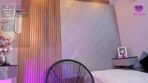 Ariana online show from February 2025 03:59:02 PM