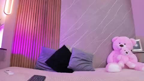 Ariana online show from October 2025 12:25:02 PM