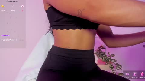 Snapshot of ariana_klart chatting on February 2025 12:05:02 AM Ariana online show from February 2025 12:05:02 AM