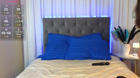 Ariana online show from September 2025 12:11:01 AM