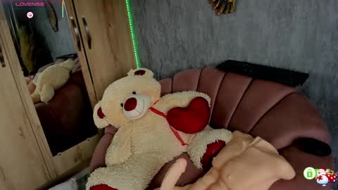 cristina online show from February 2025 03:53:01 PM