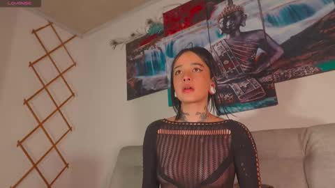 ariana_whitee online show from March 2026 06:51:01 AM