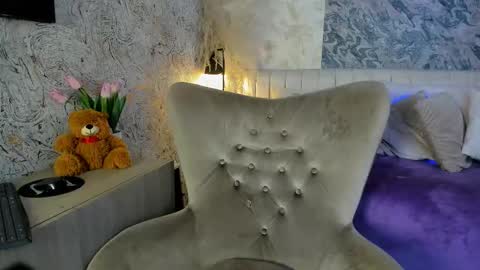 Arianna Collins online show from February 2026 11:55:01 AM