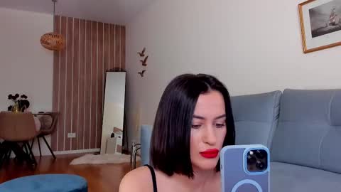 Snapshot of ariananicolaw chatting on February 2025 06:43:02 AM Anastasia online show from February 2025 06:43:02 AM