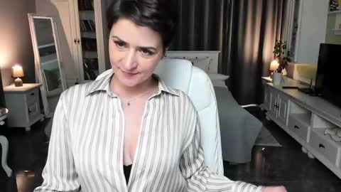 Ana online show from February 2025 01:30:02 PM