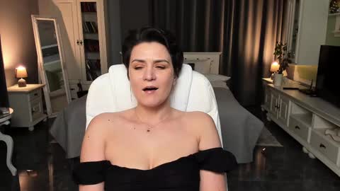 Ana online show from February 2025 03:49:01 PM