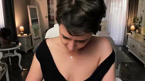 Ana online show from February 2025 03:19:01 PM