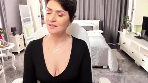 Ana online show from March 2025 11:58:02 AM