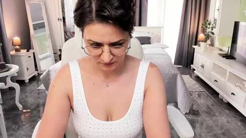 Ana online show from March 2025 09:12:02 AM