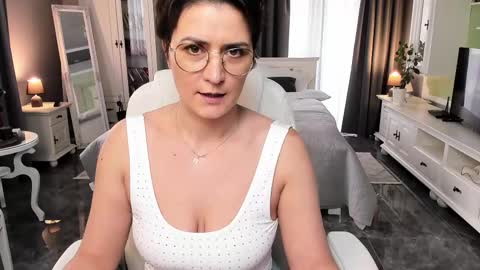 Ana online show from March 2025 01:51:01 PM