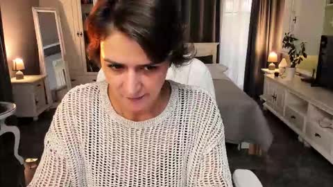 Ana online show from September 2025 03:57:01 PM