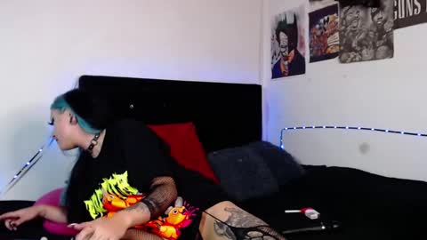 help me 100 hands up my OF is Free  online show from January 2025 01:03:01 AM