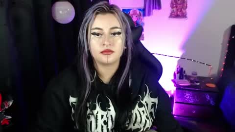 Snapshot of arianauwu666 chatting on July 2026 12:24:01 AM help me 100 hands up my OF is Free online show from July 2026 12:24:01 AM