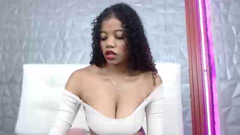 Snapshot of arianna_rochel chatting on November 2025 03:00:01 PM arianna_rochel online show from November 2025 03:00:01 PM