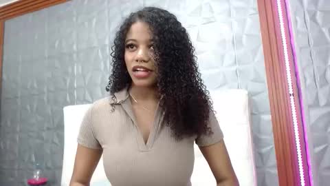 Snapshot of arianna_rochel chatting on November 2025 03:34:02 PM arianna_rochel online show from November 2025 03:34:02 PM