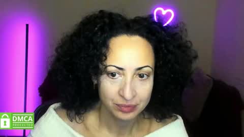 Arianna online show from November 2025 12:26:01 PM