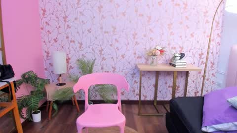 Arianna online show from September 2025 12:06:01 PM