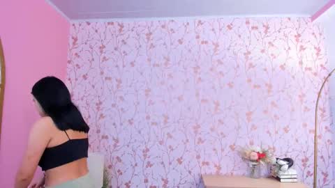 Arianna online show from September 2025 12:09:01 PM