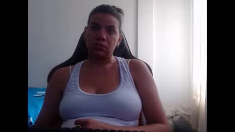 ariannaloovel online show from February 2025 08:13:02 PM