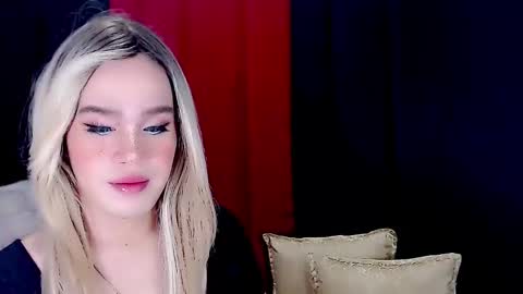Snapshot of arianne_xoxo777 chatting on December 2024 08:27:01 AM ARIANNE CUMS online show from December 2024 08:27:01 AM