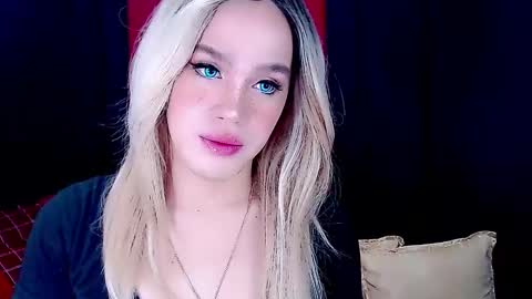 Snapshot of arianne_xoxo777 chatting on December 2024 03:18:02 AM ARIANNE CUMS online show from December 2024 03:18:02 AM