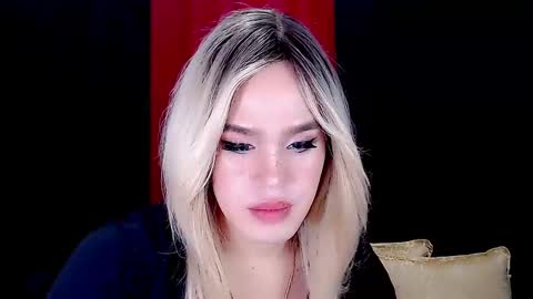 Snapshot of arianne_xoxo777 chatting on January 2025 11:04:02 PM ARIANNE CUMS online show from January 2025 11:04:02 PM