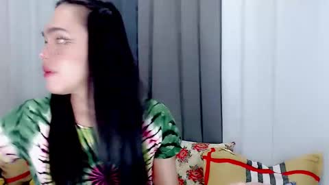 Snapshot of arianne_xoxo777 chatting on March 2025 07:10:01 AM ARIANNE CUMS online show from March 2025 07:10:01 AM