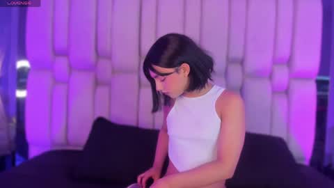 Welcome to Ari room online show from May 2026 07:52:02 PM