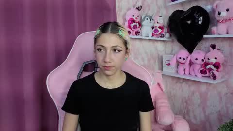 Ari Bunnie  online show from November 2025 08:54:01 PM