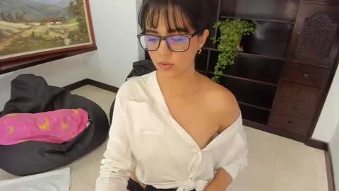 Snapshot of ariel_pinkdiamond chatting on March 2025 07:59:02 PM Ariel Pink Diamond online show from March 2025 07:59:02 PM