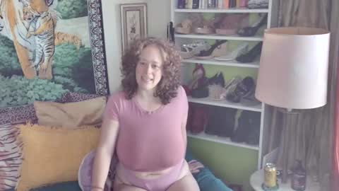 Arielle Ari online show from October 2025 03:57:02 PM