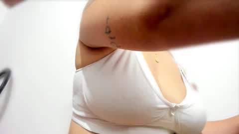 Stephany  online show from March 2026 02:39:02 AM