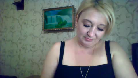 ArielXLoveresss online show from September 2025 05:02:01 PM