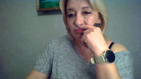 ArielXLoveresss online show from October 2025 08:56:02 AM