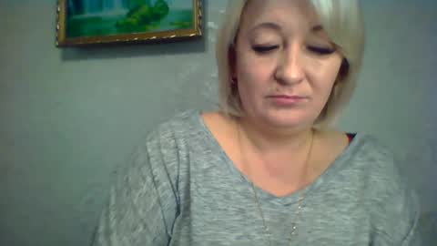 ArielXLoveresss online show from October 2025 07:01:01 AM