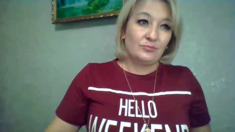 ArielXLoveresss online show from October 2025 02:30:01 PM