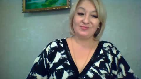 ArielXLoveresss online show from October 2025 08:05:02 AM