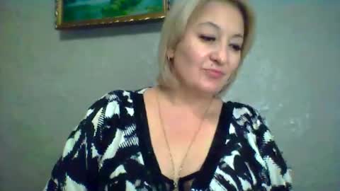 ArielXLoveresss online show from October 2025 08:31:01 PM