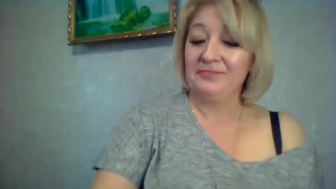 ArielXLoveresss online show from October 2025 08:37:01 AM