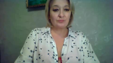 ArielXLoveresss online show from November 2025 07:24:01 PM